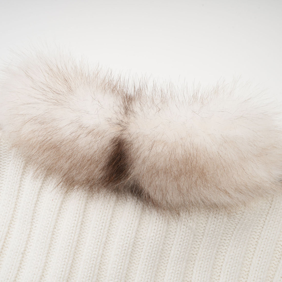 "Chiara" Cardigan mit Fell